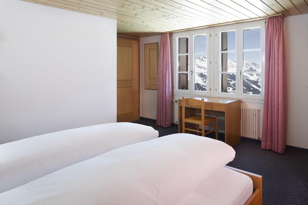 Berghaus Maennlichen Hotel Гринделвалд Екстериор снимка